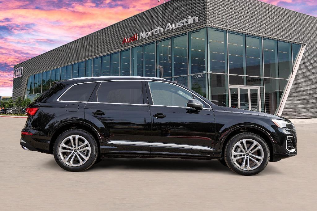 new 2025 Audi Q7 car, priced at $70,010