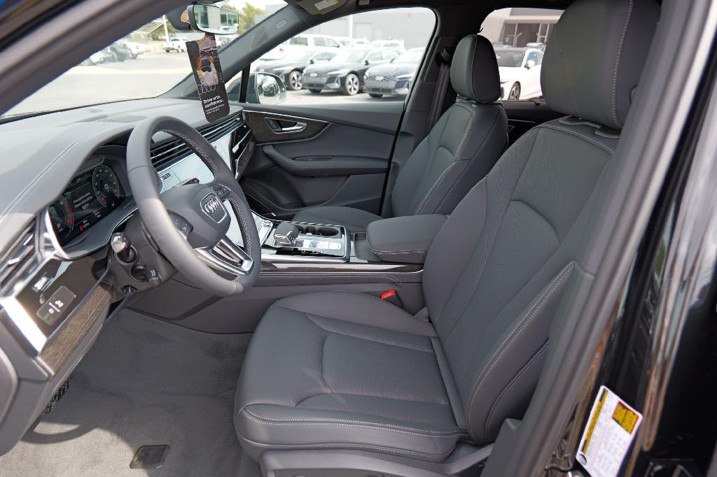 new 2026 Audi Q7 car, priced at $78,295