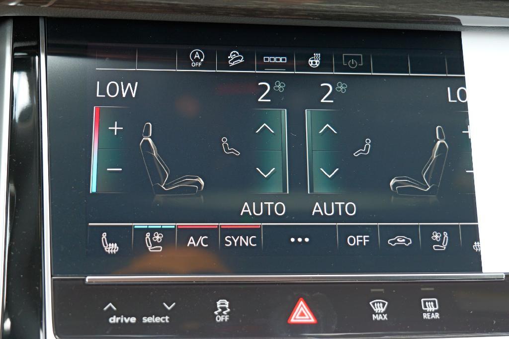 new 2026 Audi Q7 car, priced at $78,295