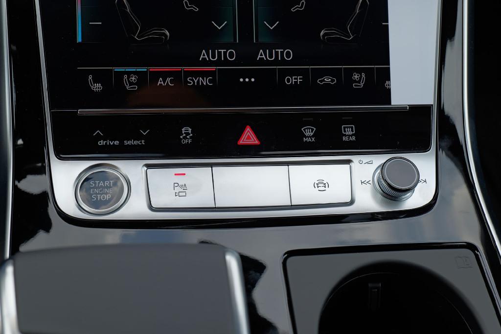 new 2026 Audi Q7 car, priced at $78,295