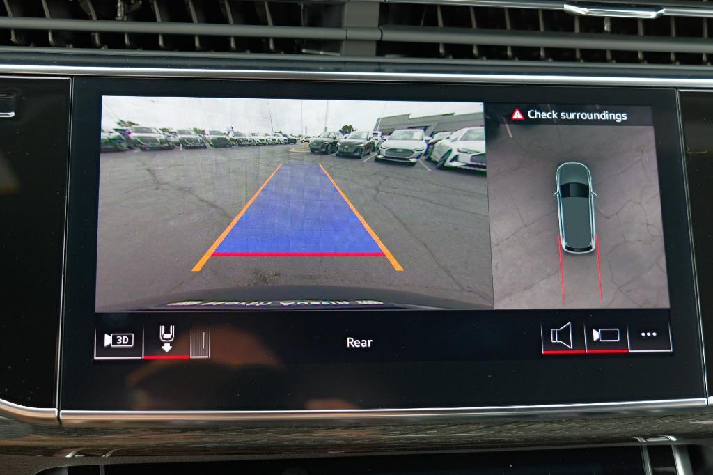 new 2025 Audi Q7 car, priced at $69,975