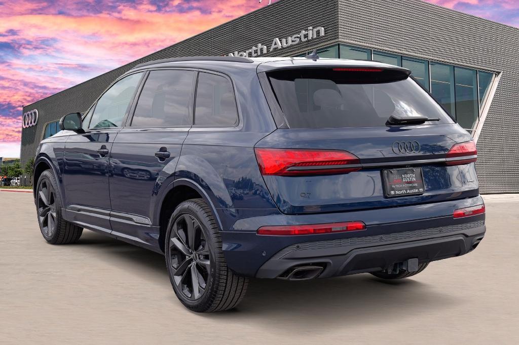 new 2025 Audi Q7 car, priced at $69,975