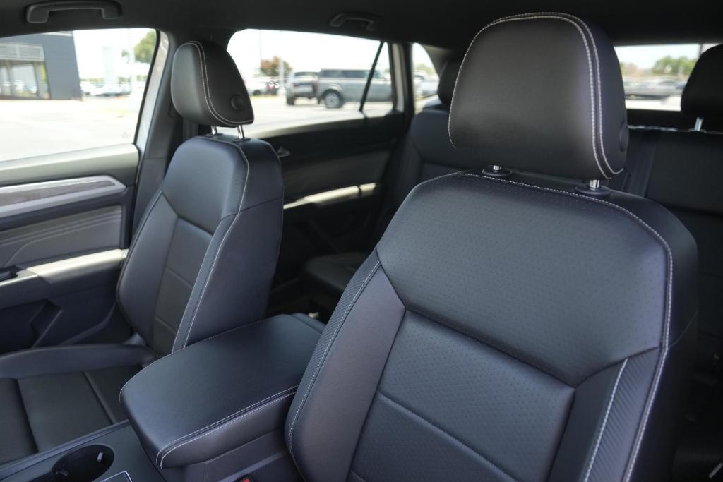 used 2022 Volkswagen Atlas Cross Sport car, priced at $24,304