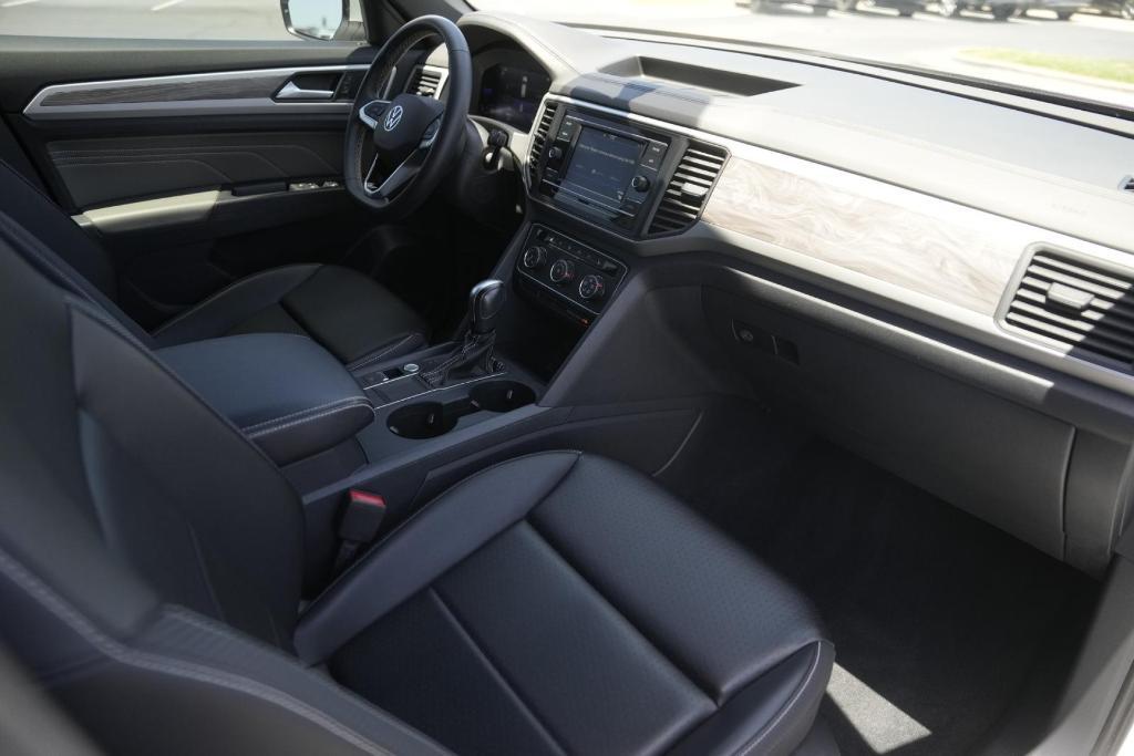 used 2022 Volkswagen Atlas Cross Sport car, priced at $24,304