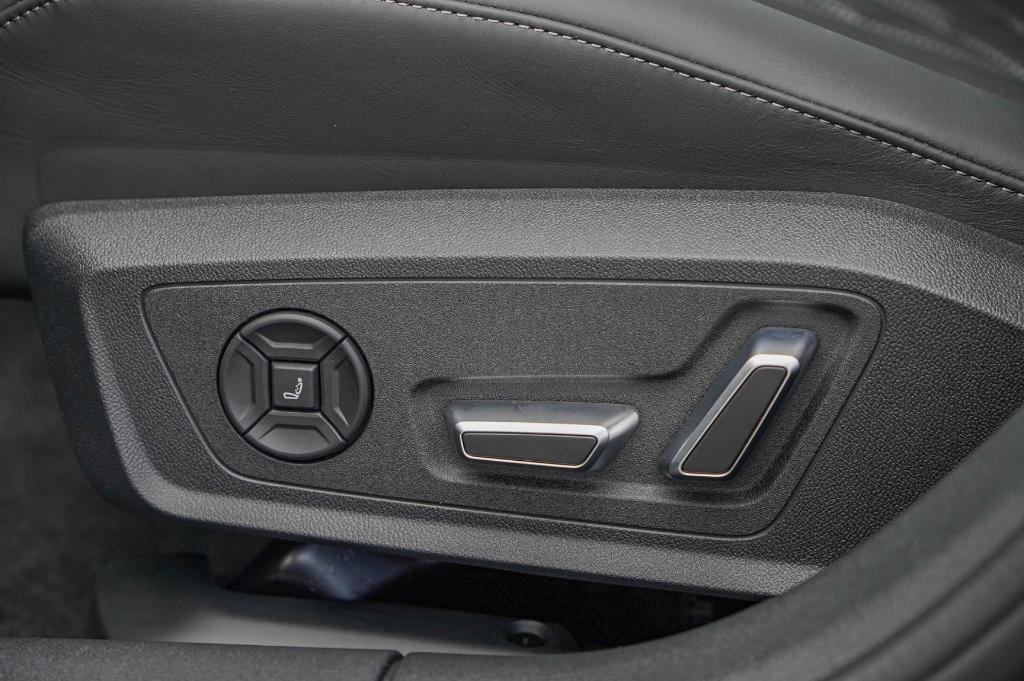 new 2025 Audi S5 car, priced at $72,685