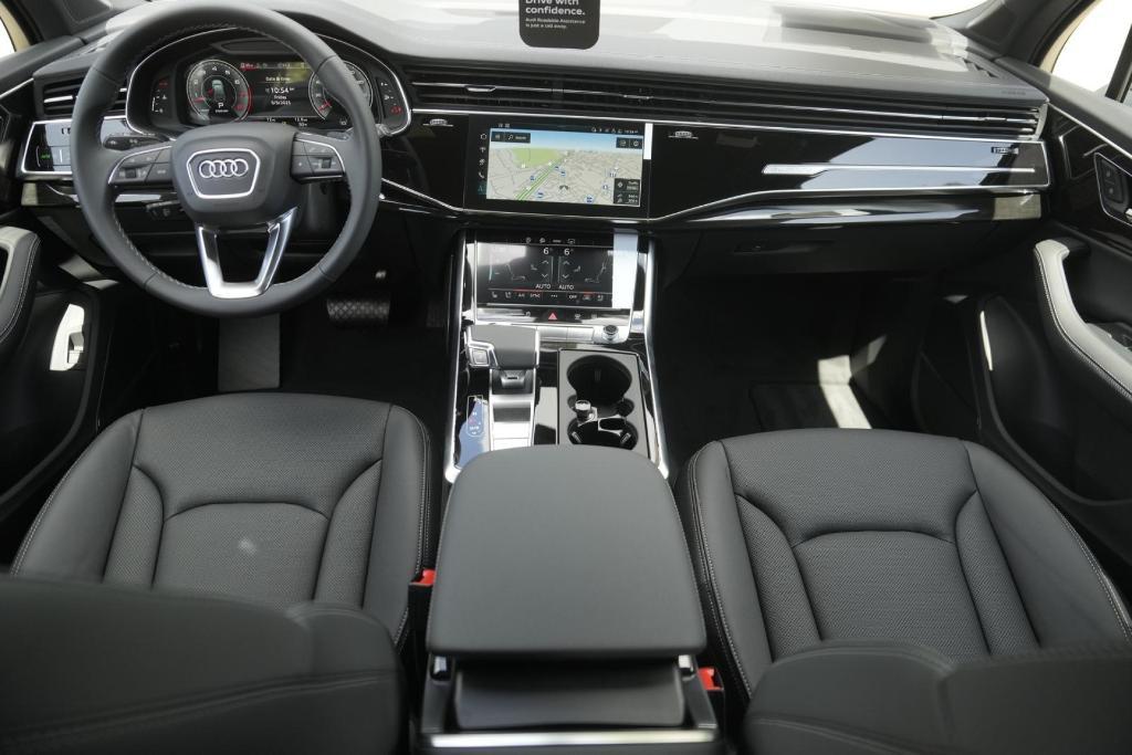 new 2025 Audi Q7 car, priced at $65,754