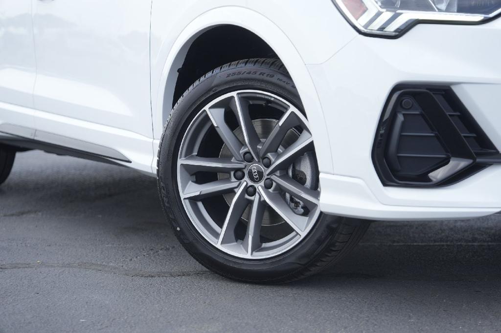new 2025 Audi Q3 car, priced at $42,641