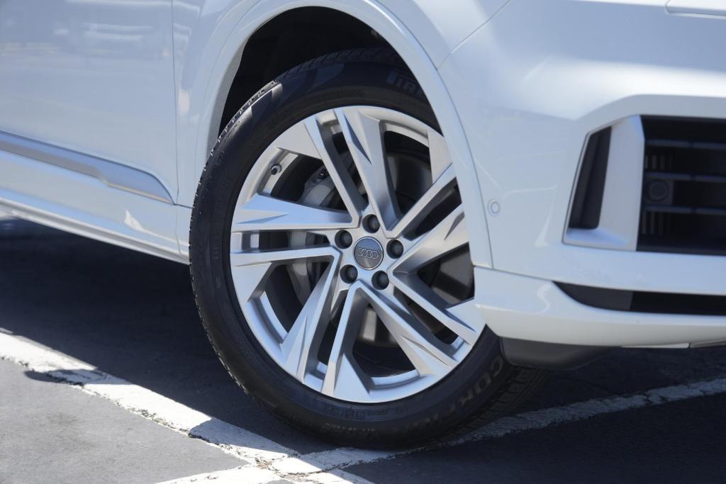 used 2022 Audi Q7 car, priced at $43,521
