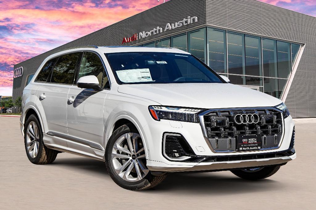 new 2025 Audi Q7 car, priced at $73,281