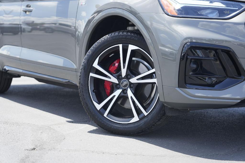 used 2025 Audi Q5 car, priced at $49,900