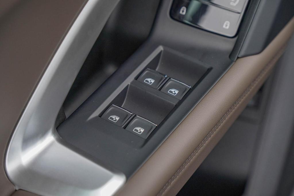 new 2025 Audi Q5 car, priced at $56,126