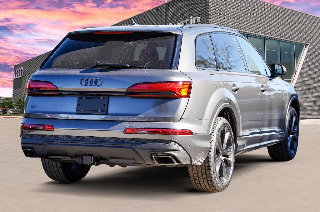 new 2025 Audi Q7 car, priced at $69,448