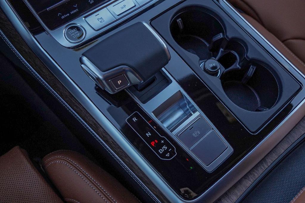 new 2026 Audi Q7 car, priced at $81,995