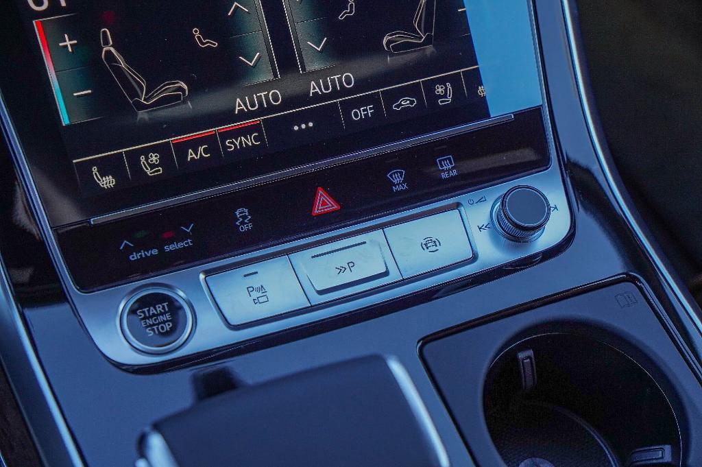 new 2026 Audi Q7 car, priced at $81,995