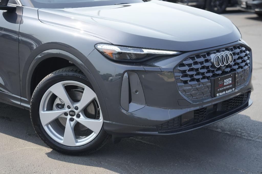 new 2025 Audi Q5 car, priced at $58,231