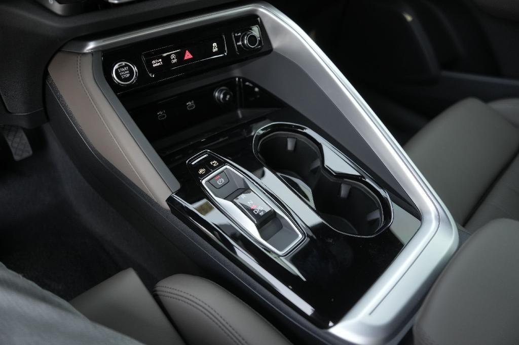 new 2025 Audi Q5 car, priced at $58,231