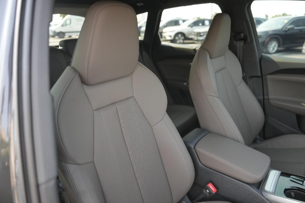 new 2025 Audi Q5 car, priced at $58,231