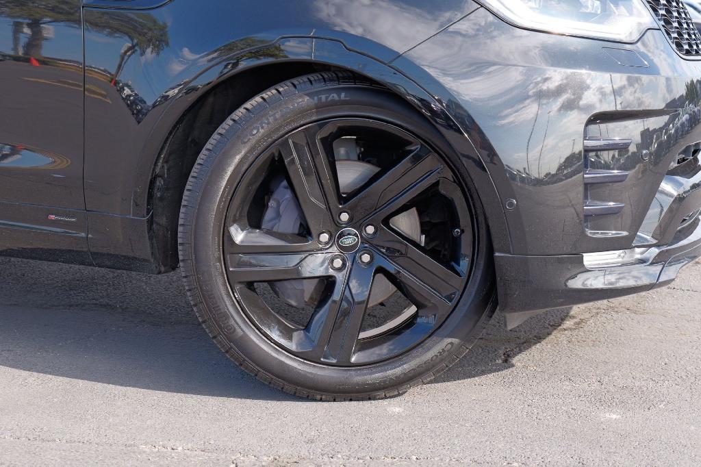 used 2021 Land Rover Discovery car, priced at $31,900