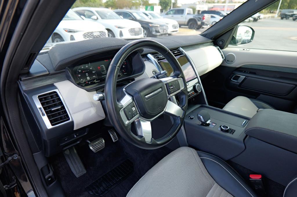 used 2021 Land Rover Discovery car, priced at $31,900