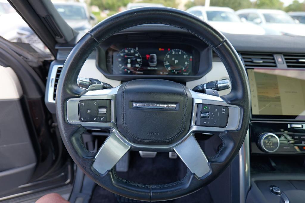 used 2021 Land Rover Discovery car, priced at $31,900