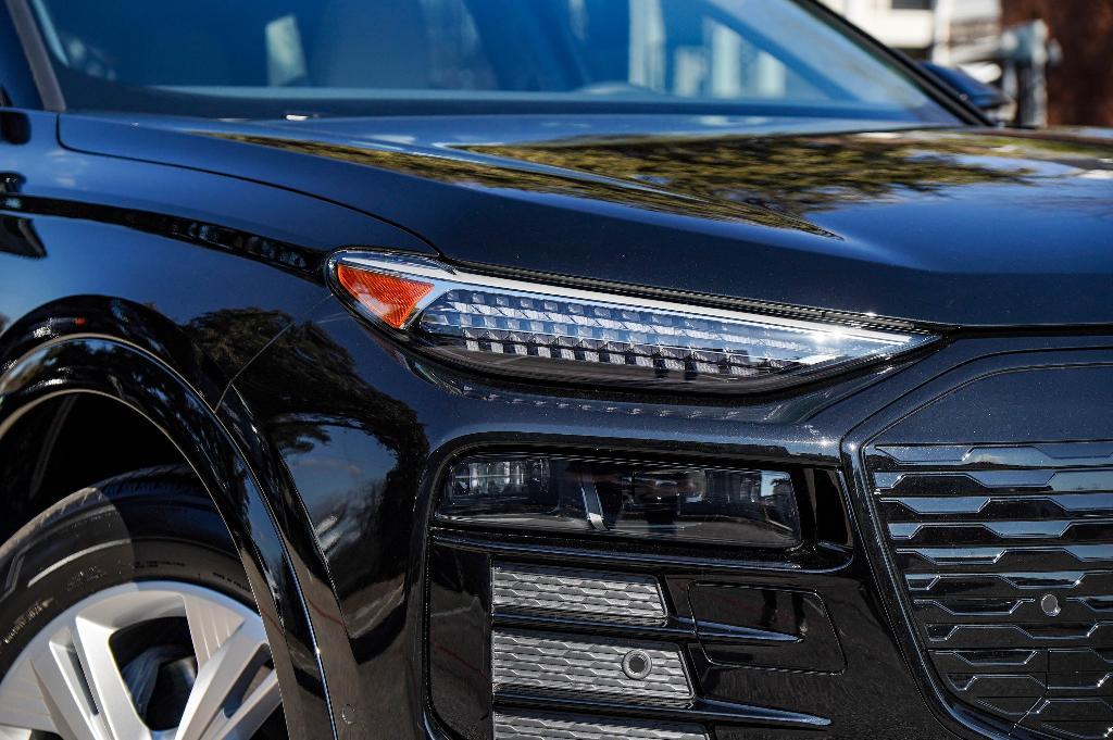new 2025 Audi Q6 e-tron car, priced at $69,113