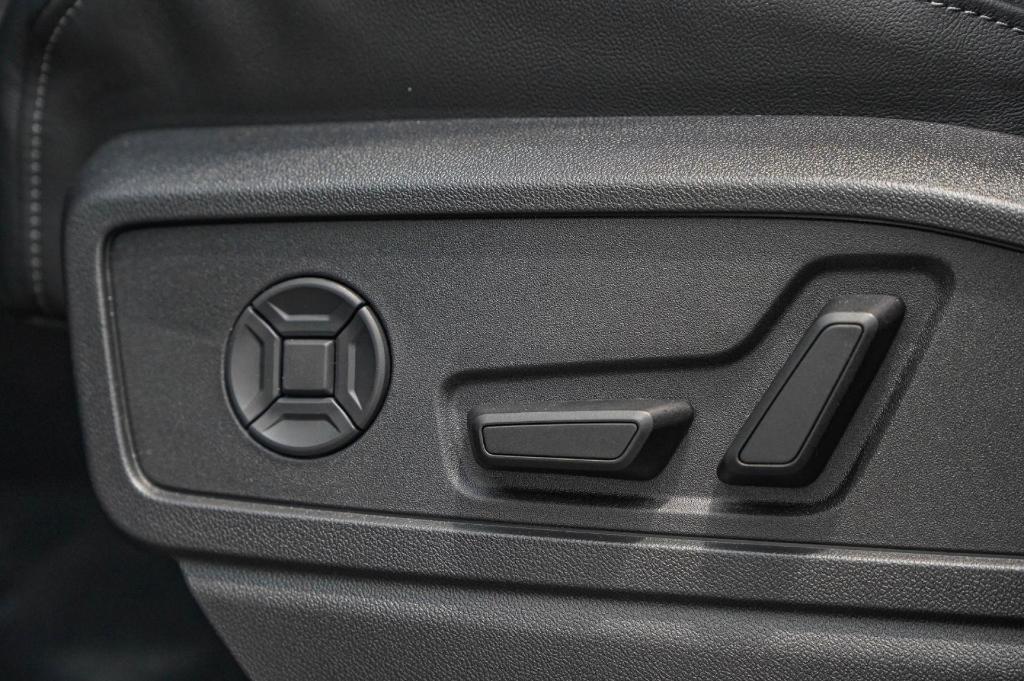 new 2025 Audi Q5 car, priced at $56,707