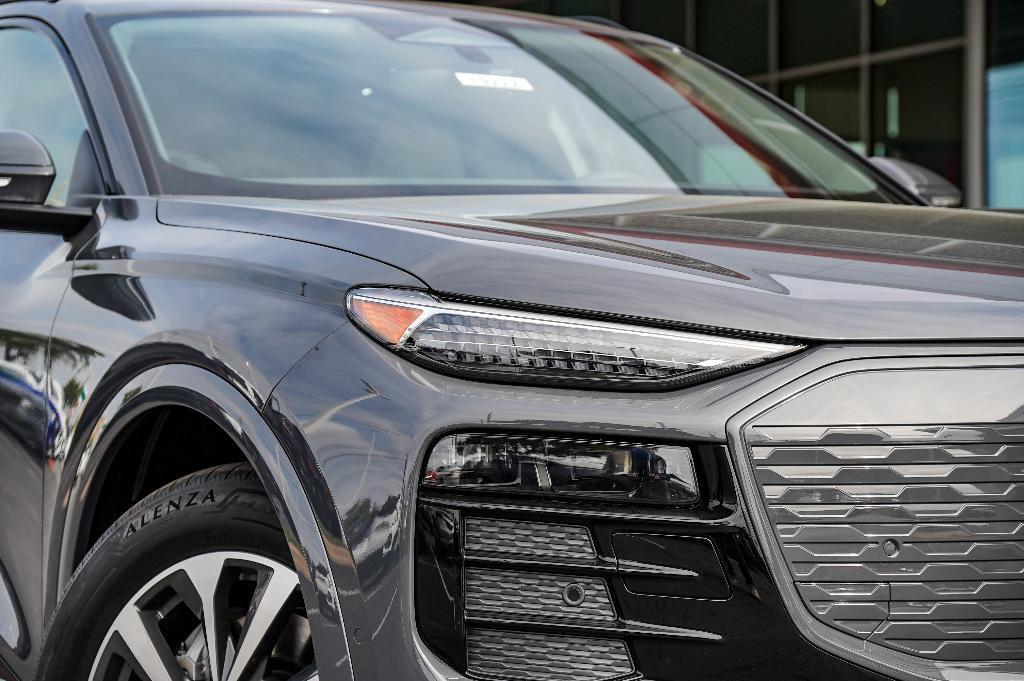 new 2025 Audi Q6 e-tron car, priced at $74,040