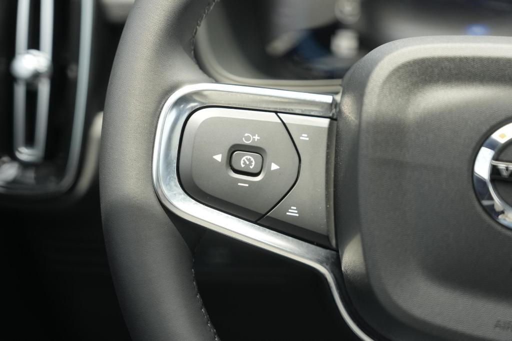 used 2023 Volvo XC40 Recharge Pure Electric car, priced at $34,497