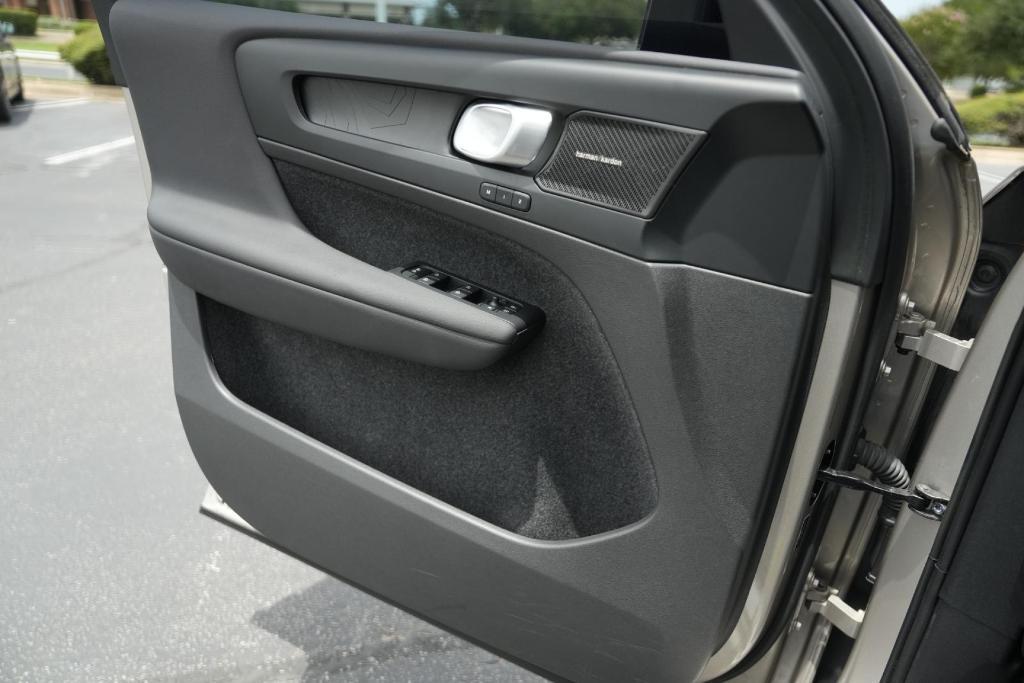 used 2023 Volvo XC40 Recharge Pure Electric car, priced at $34,497