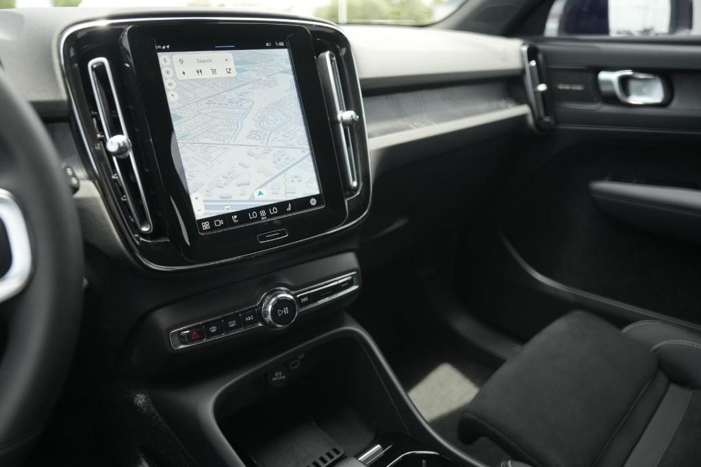 used 2023 Volvo XC40 Recharge Pure Electric car, priced at $34,497