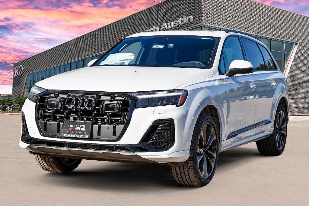 new 2025 Audi Q7 car, priced at $69,448