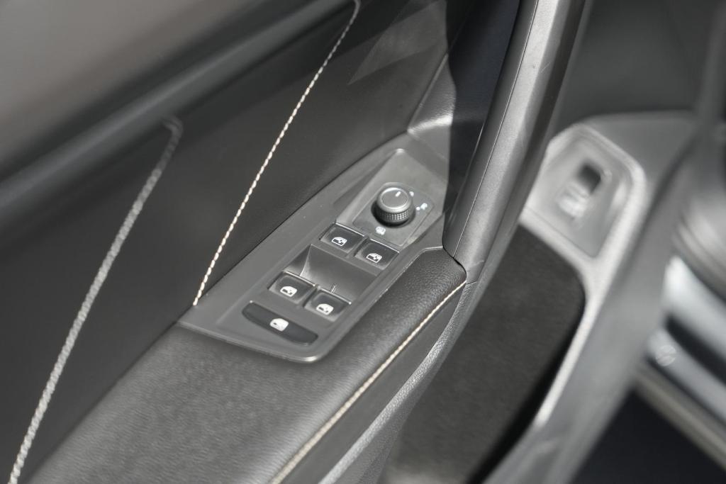 used 2022 Volkswagen Tiguan car, priced at $25,406