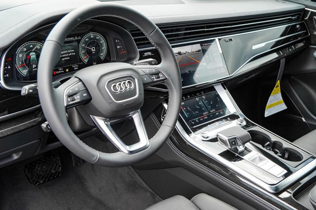 new 2025 Audi Q7 car, priced at $76,563