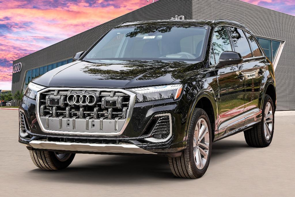 new 2025 Audi Q7 car, priced at $75,795