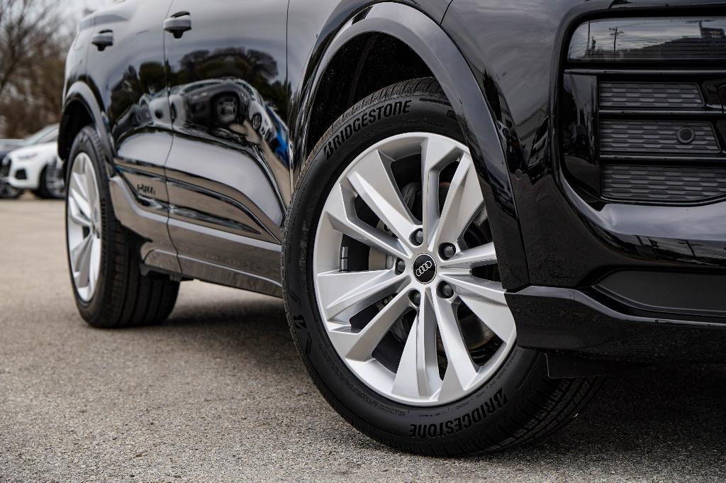 new 2025 Audi Q6 e-tron car, priced at $67,450
