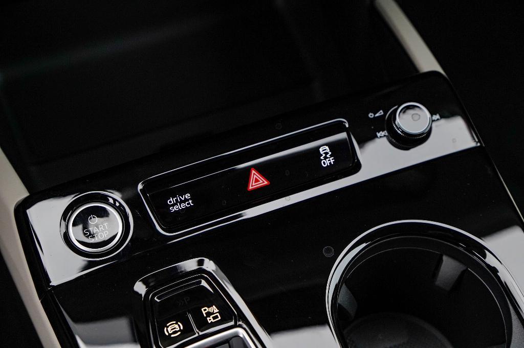 new 2025 Audi Q6 e-tron car, priced at $67,450