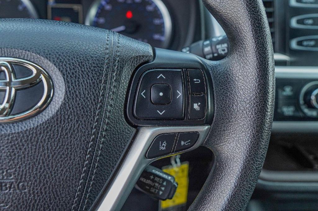 used 2018 Toyota Highlander car, priced at $19,600