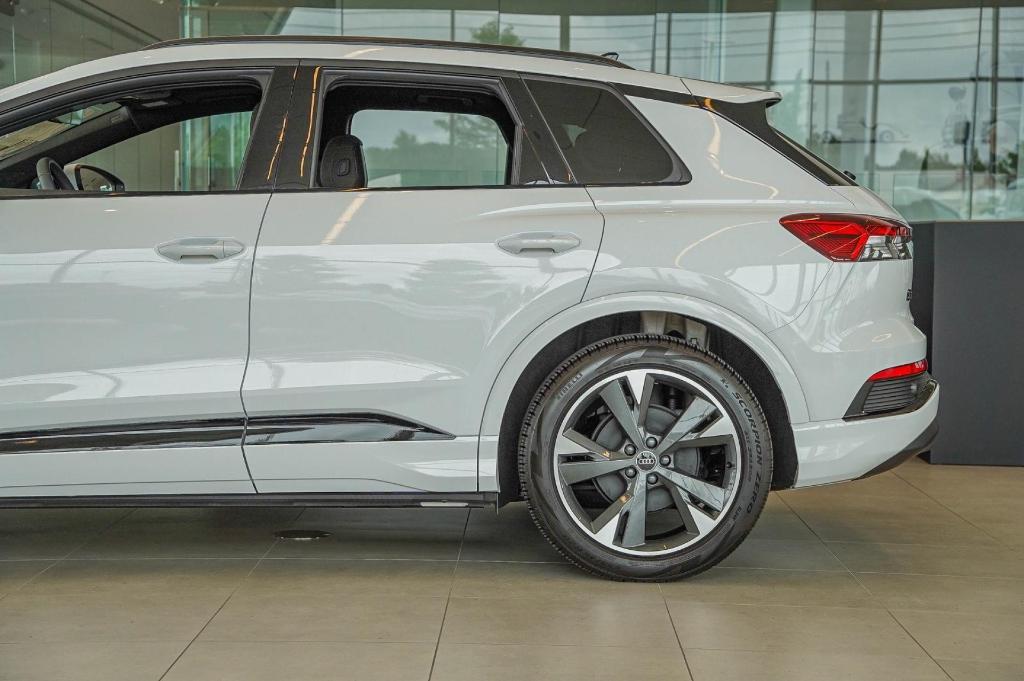 new 2025 Audi Q4 e-tron car, priced at $61,150