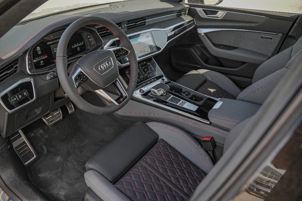 new 2025 Audi S7 car, priced at $110,455