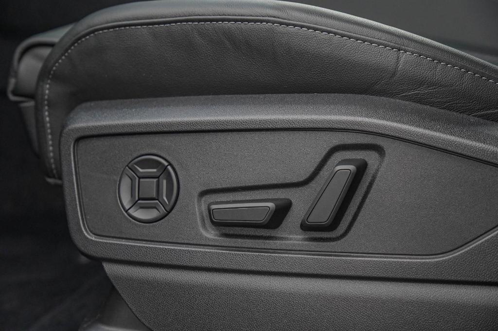 new 2025 Audi Q5 car, priced at $56,707
