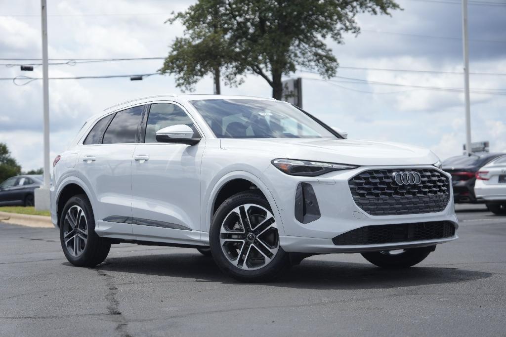 new 2025 Audi Q5 car, priced at $56,938