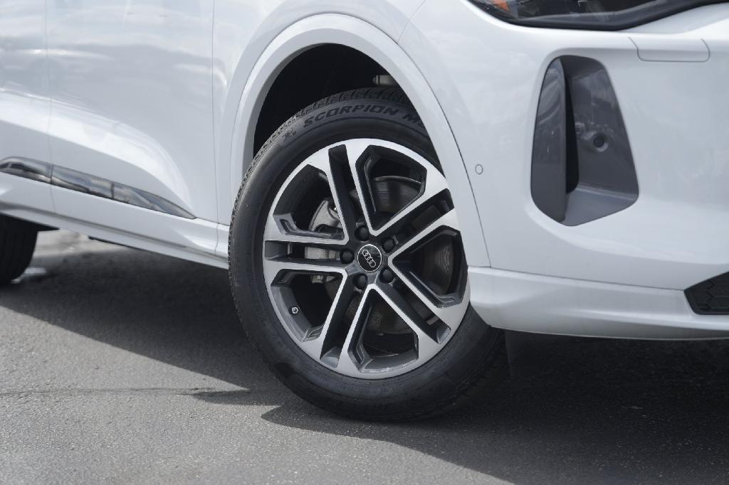 new 2025 Audi Q5 car, priced at $56,938