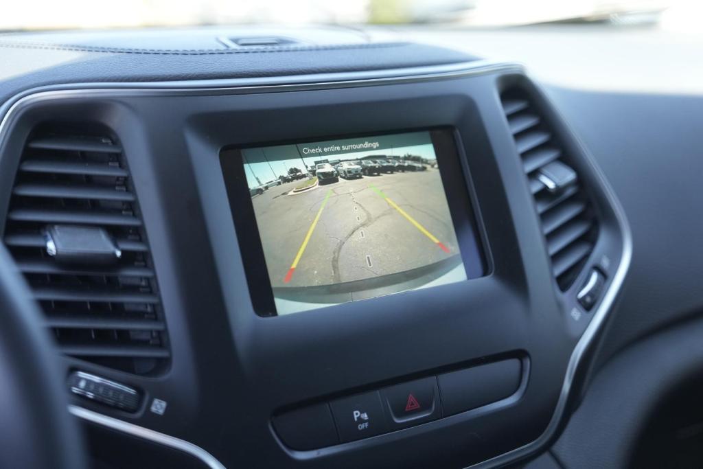 used 2019 Jeep Cherokee car, priced at $13,875