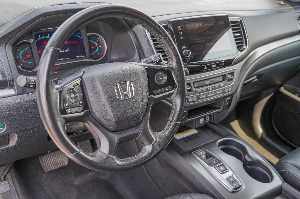 used 2022 Honda Pilot car, priced at $32,200