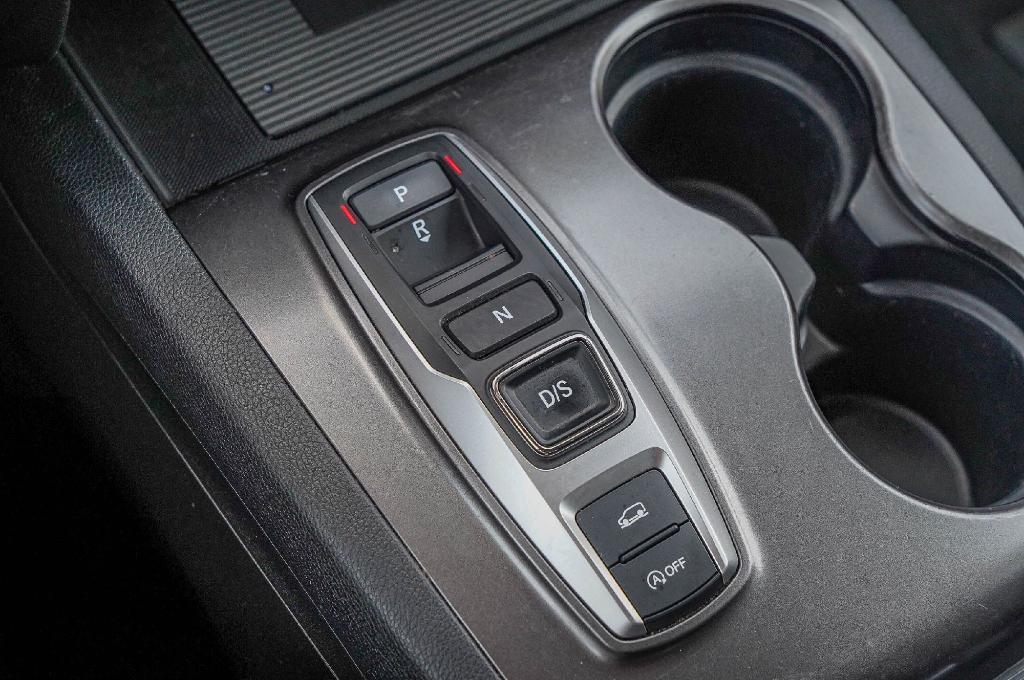 used 2022 Honda Pilot car, priced at $32,200