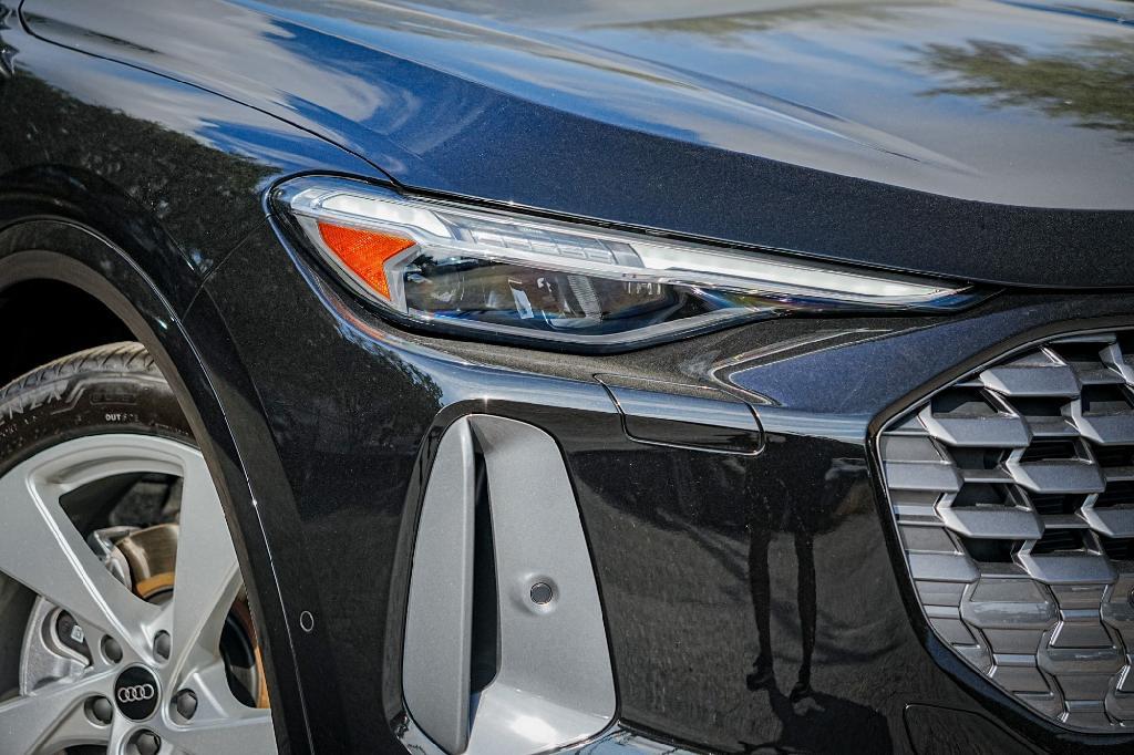 new 2025 Audi Q5 car, priced at $57,825