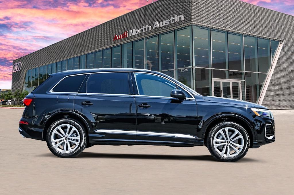 used 2025 Audi Q7 car, priced at $58,172