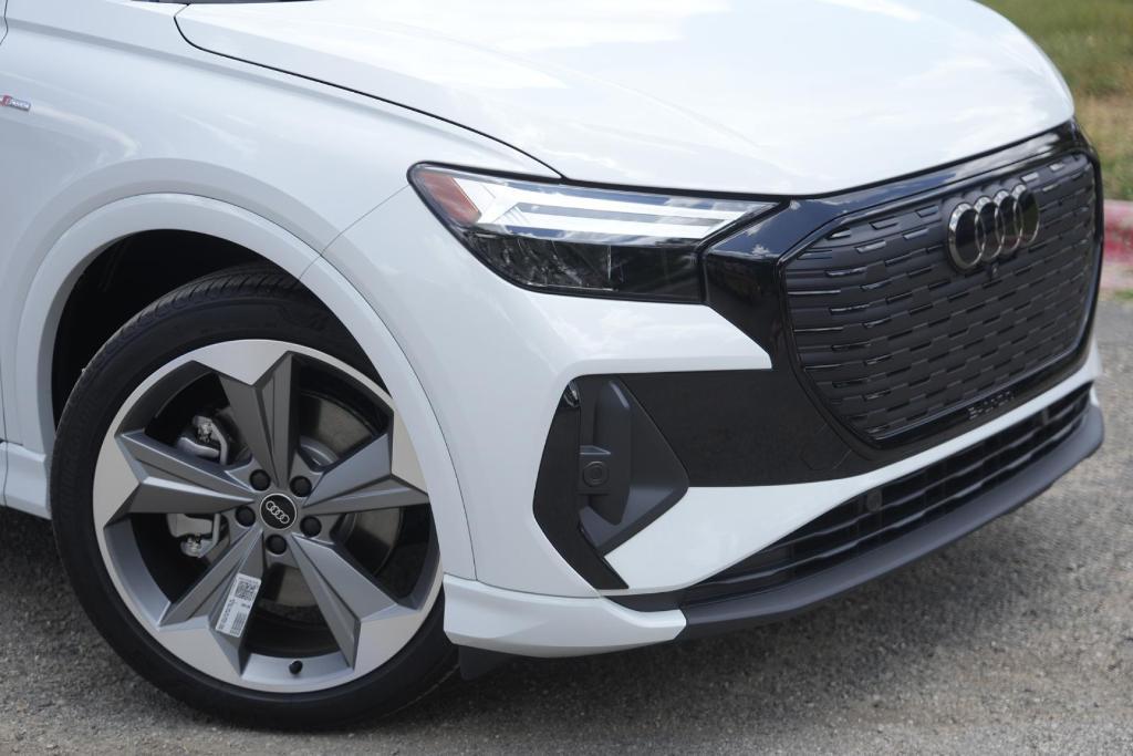 new 2025 Audi Q4 e-tron car, priced at $61,866