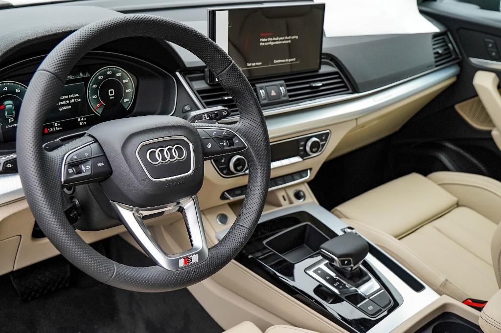 new 2025 Audi Q5 car, priced at $54,190