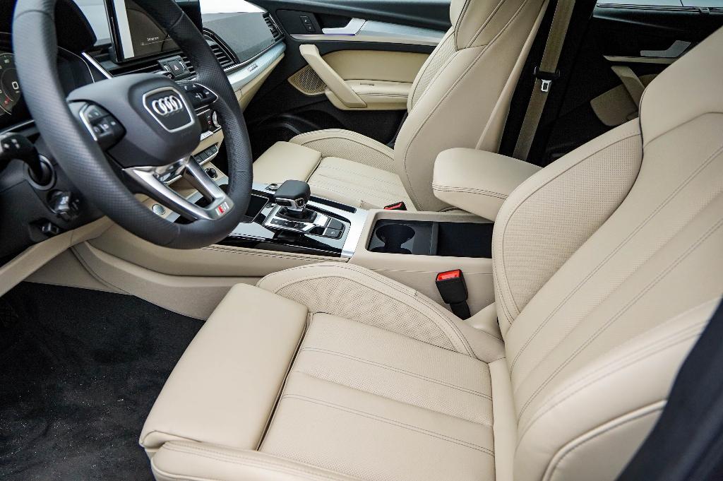 new 2025 Audi Q5 car, priced at $54,190